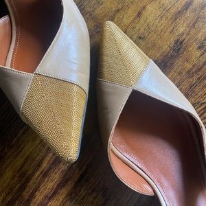 Altuzzara gold and nude beige leather sling back heels 38 / 8
